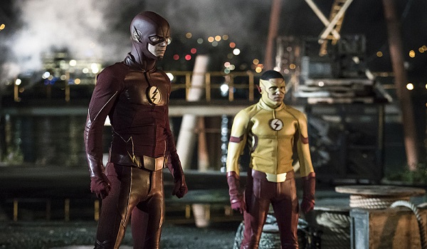 The Flash -- "Flashpoint " -- Image: FLA301a_0110b.jpg -- Pictured (L-R): Grant Gustin as The Flash and Keiynan Lonsdale as Kid Flash -- Photo: Katie Yu/The CW -- ÃÂ© 2016 The CW Network, LLC. All rights reserved.